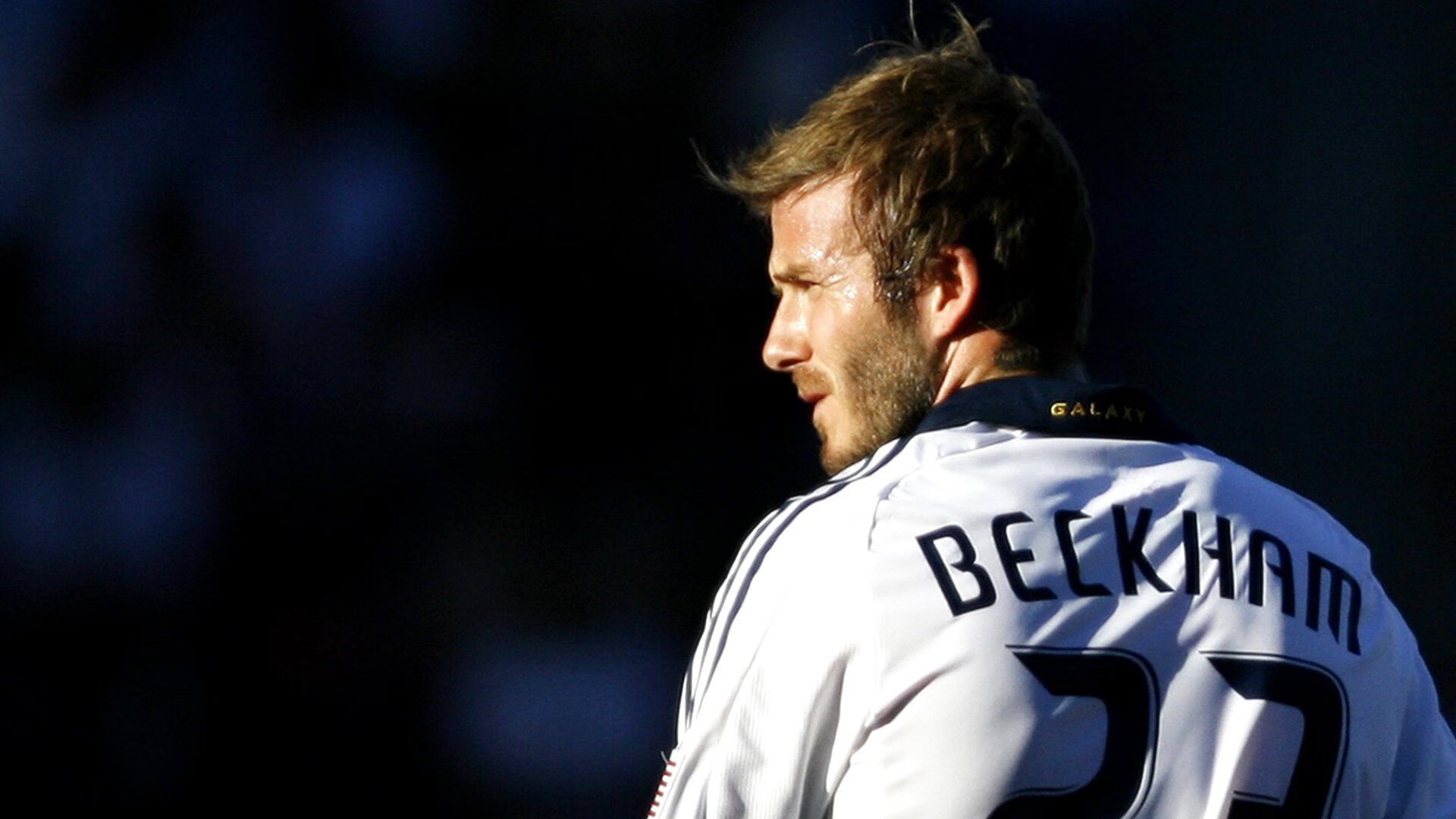 FB体育在线-跨界传奇，当活塞封锁奇才，德罗赞在欧冠决赛接管比赛